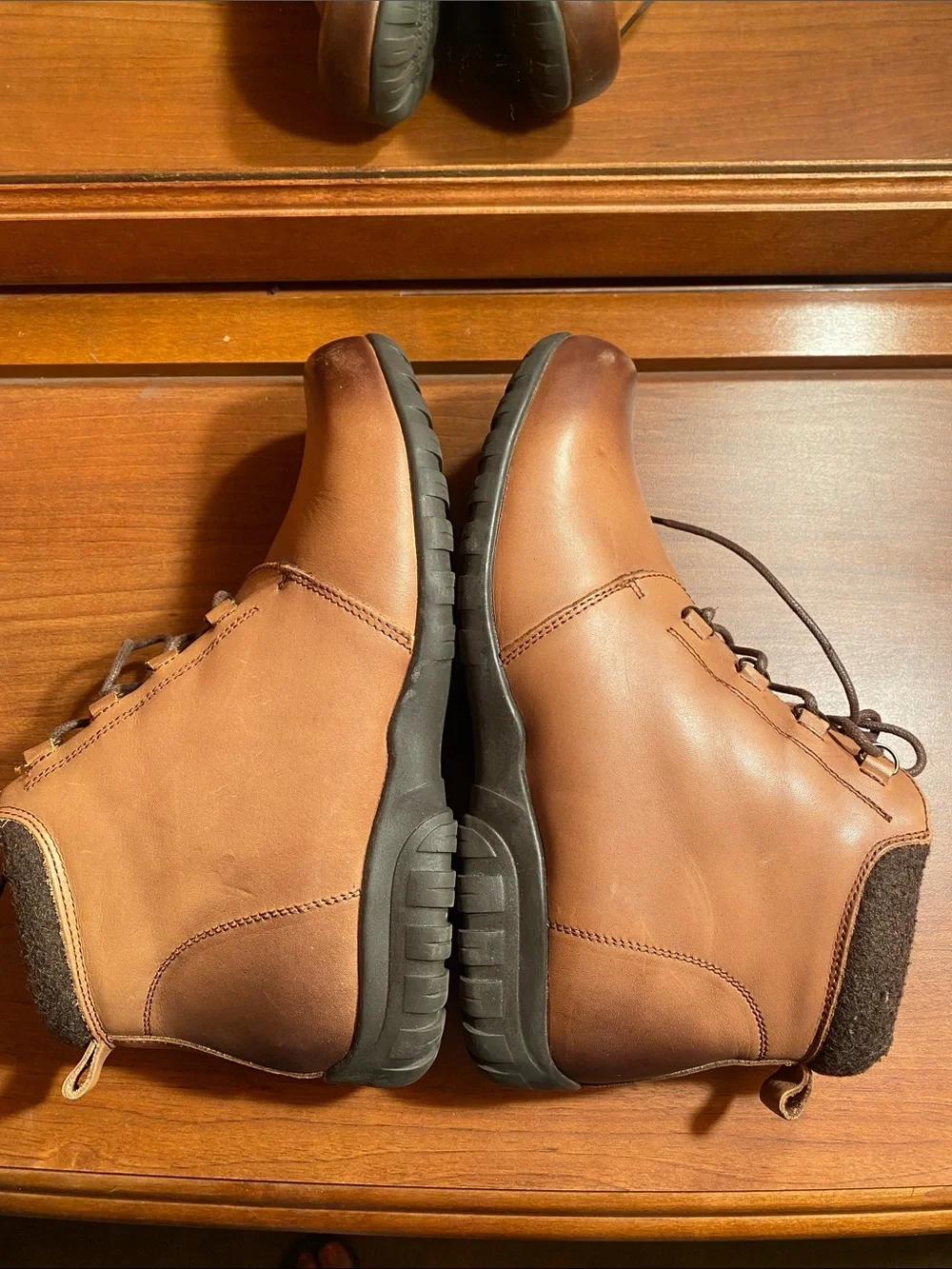 Propet Brown Leather Lace-Up Chukka Boots with Side Zip-8.5 Timeless Classic